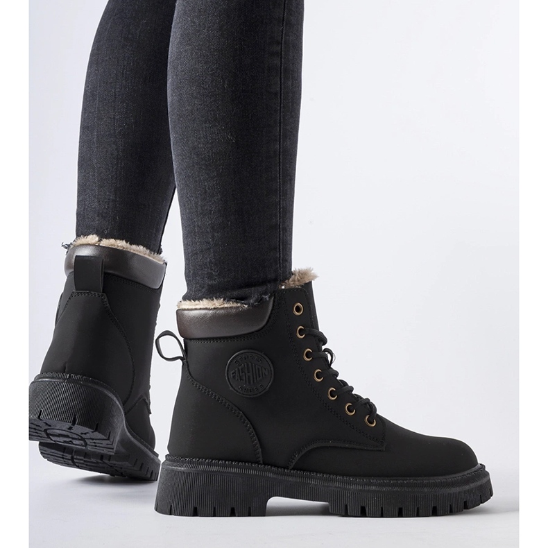 Černé zateplené boty Medole černý 1