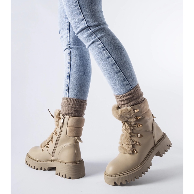 Béžové pracovní kalhoty s ozdobným kožíškem od Quarto béžový 1