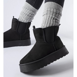 Černé sněhule s elastickými pásky na bocích značky Bertino černá 1 Černé sněhule s elastickými pásky na bocích značky Bertino černá 1