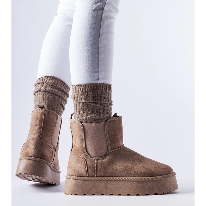 Hnědé sněhule s gumičkou na bocích značky Bertino hnědý 1