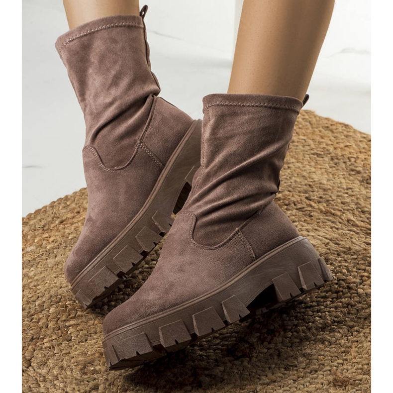 Hnědé dámské kozačky Makayla hnědý 1