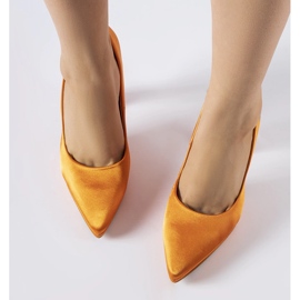 Oranžové saténové lodičky na jehlách od Rivers oranžový 1