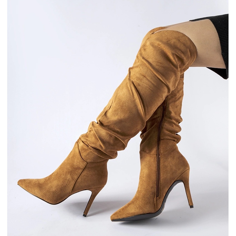 Hnědé dlouhé kozačky na vysokém podpatku značky Joppo černá 1