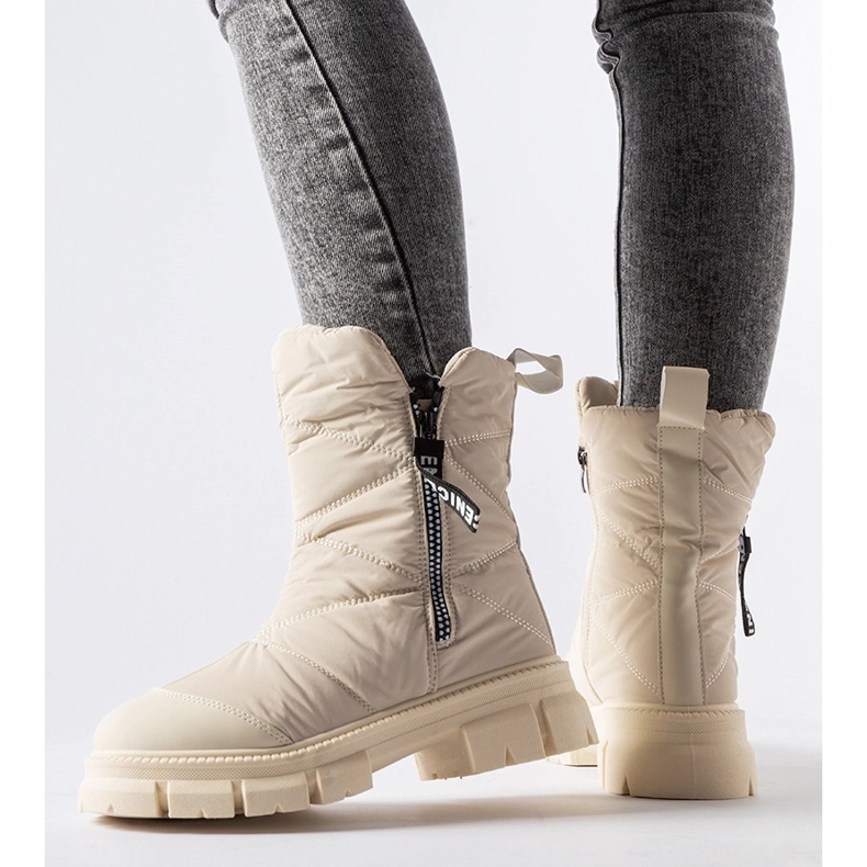 Béžové zateplené prošívané sněhule Antonina béžový 1 Béžové zateplené prošívané sněhule Antonina béžový 1