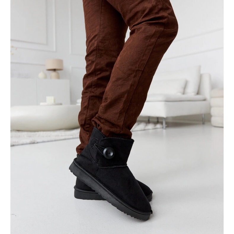 Černé krátké zateplené sněhule Snyder černá 1