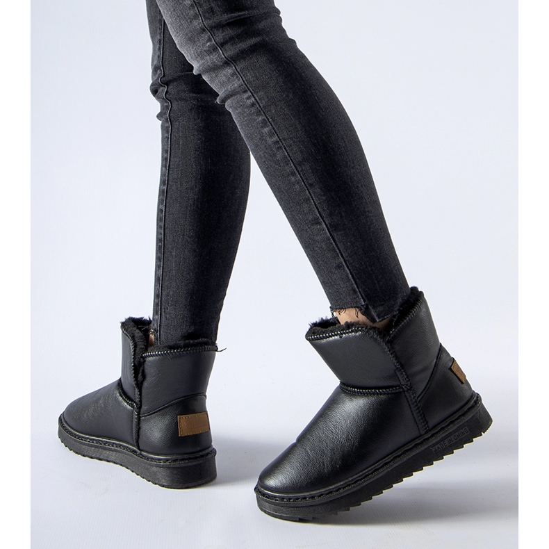 Černé zateplené sněhule Kaufman z ekokůže černá 1