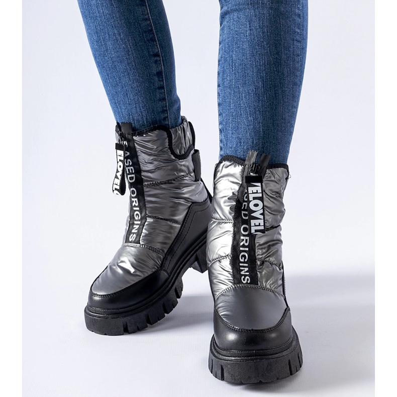 Grafitové a černé zateplené sněhule Moorhead šedá 1