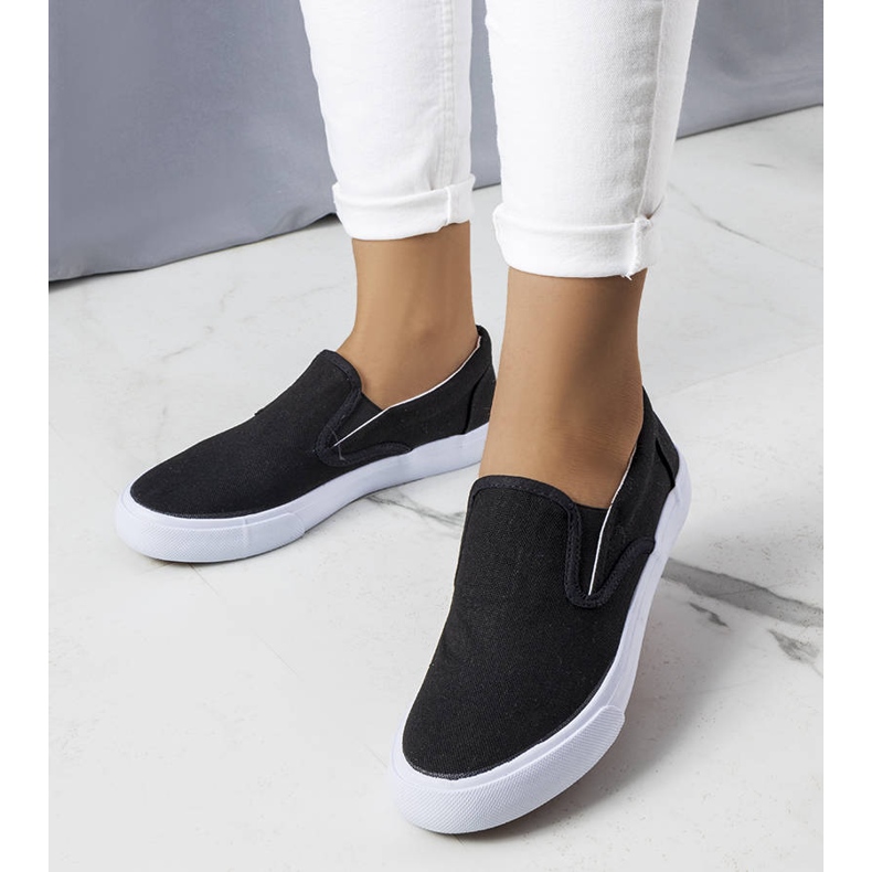 BM Černé textilní slip-on tenisky od Candace černá 1