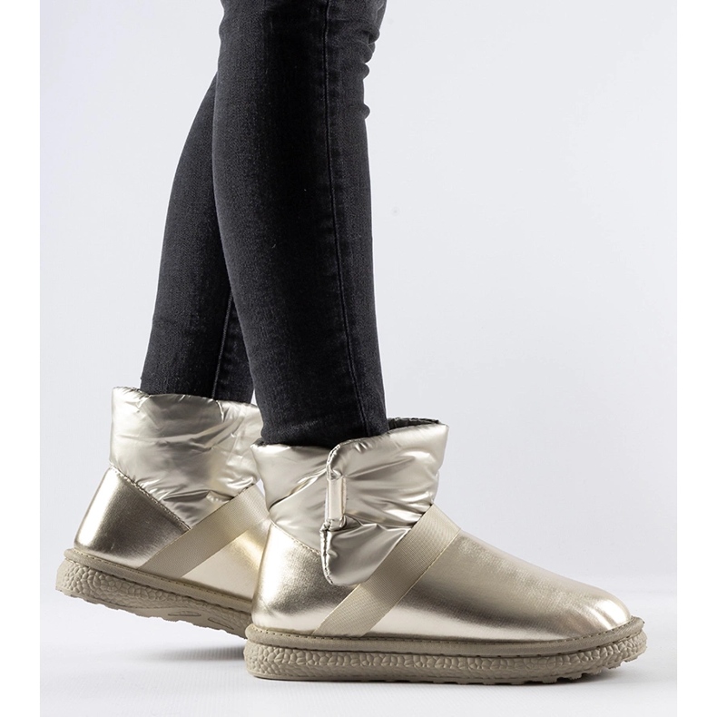 Zlaté lesklé krátké sněhule Delaune zlatý 1