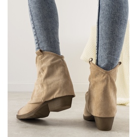 Béžové dámské kovbojské boty Belloci béžový 1