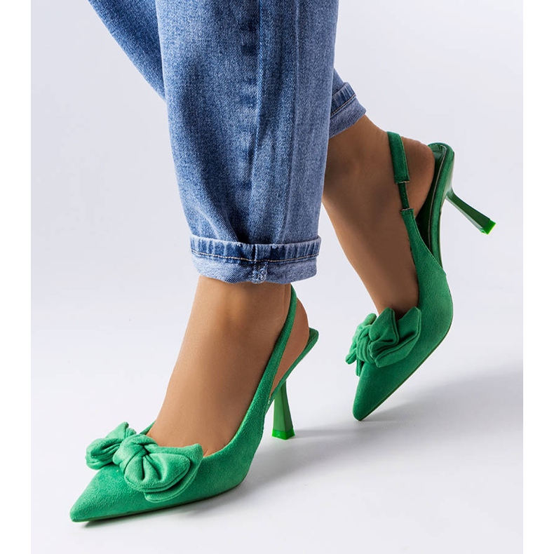 Zelené špendlíky s mašlí od Olengo zelená 1