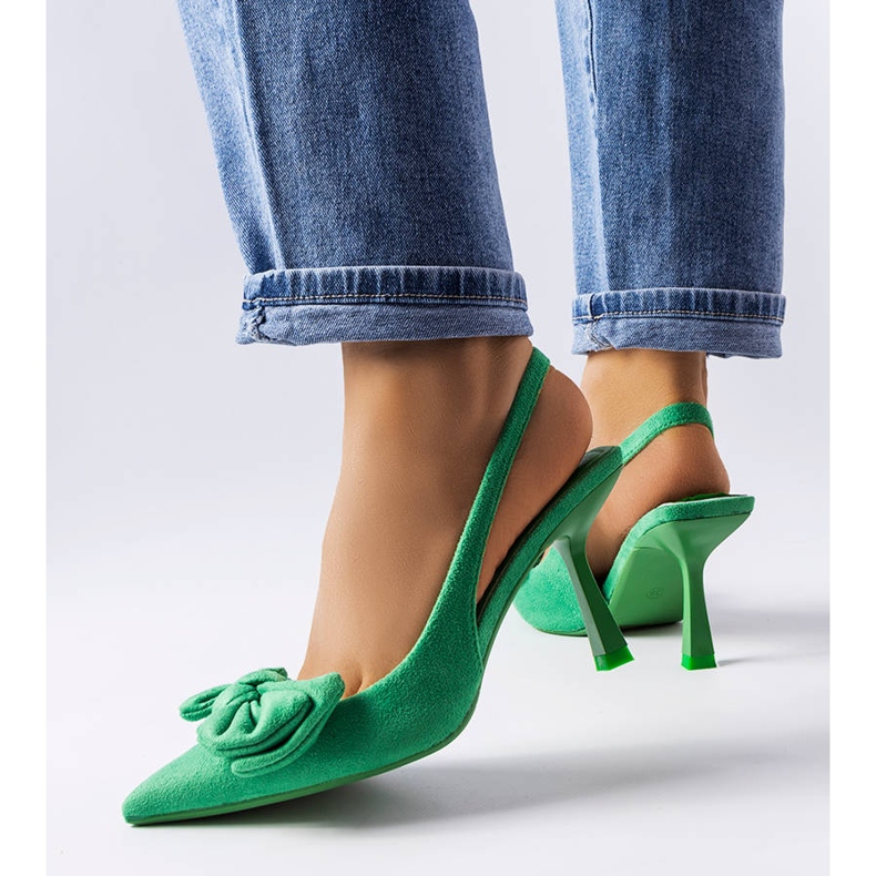 Zelené špendlíky s mašlí od Olengo zelená 2