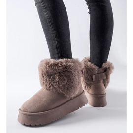 Fialové sněhule zdobené kožešinou Adelfia fialový 1