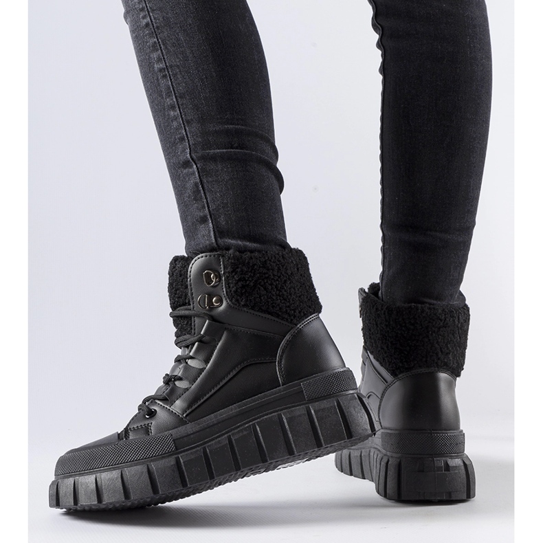 Černé zateplené tenisky Adamsville černá 1