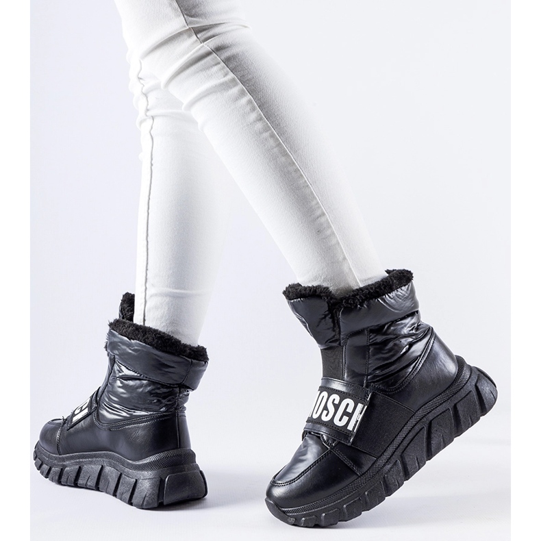 Černé zateplené sněhule s platformou Bend černá 1 Černé zateplené sněhule s platformou Bend černá 1