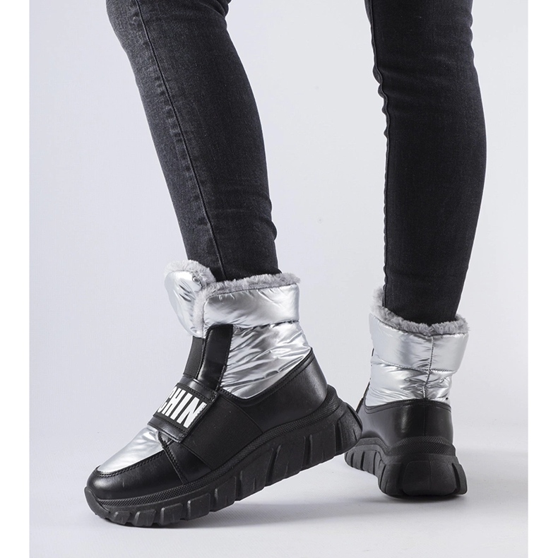 Stříbrné zateplené sněhule na platformě Bend stříbrný 1 Stříbrné zateplené sněhule na platformě Bend stříbrný 1