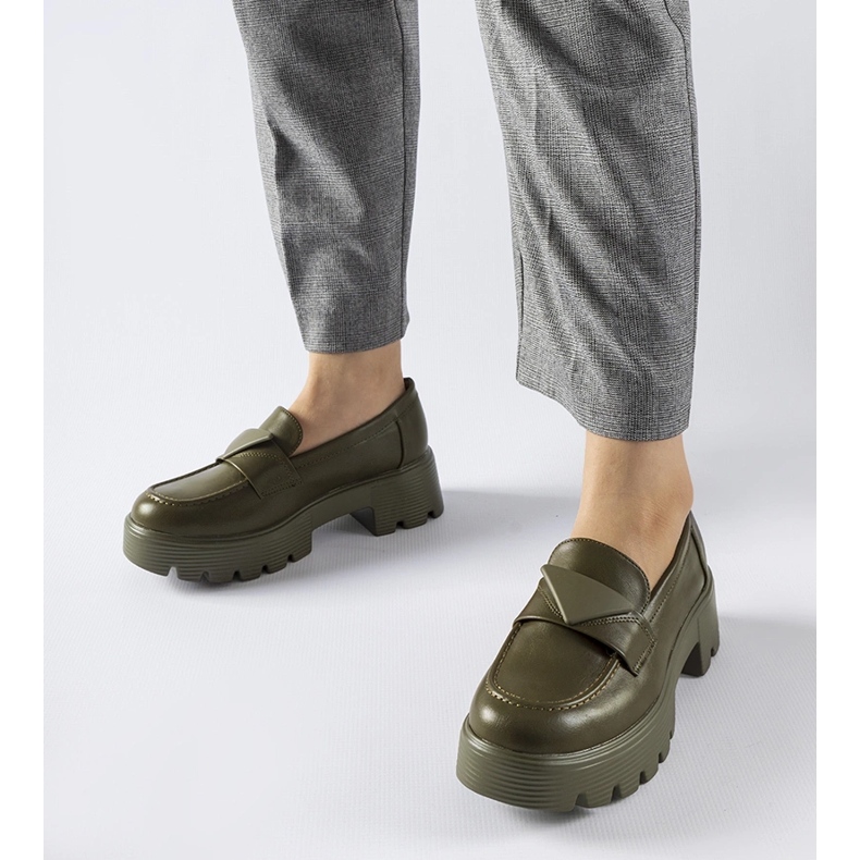 Zelené mokasíny s masivní podrážkou Eligio zelená 1