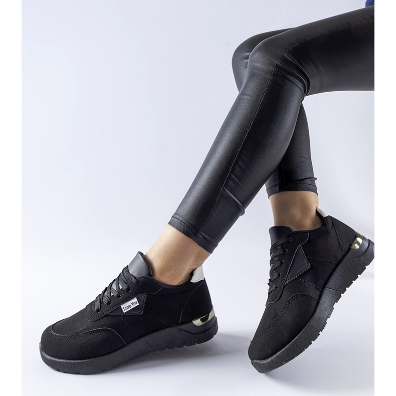 Černé látkové tenisky Geraldino černá 1