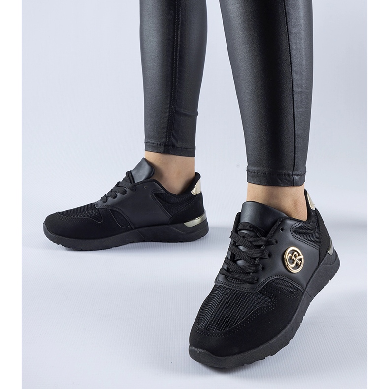 Černé sportovní tenisky Almenno černá 1 Černé sportovní tenisky Almenno černá 1