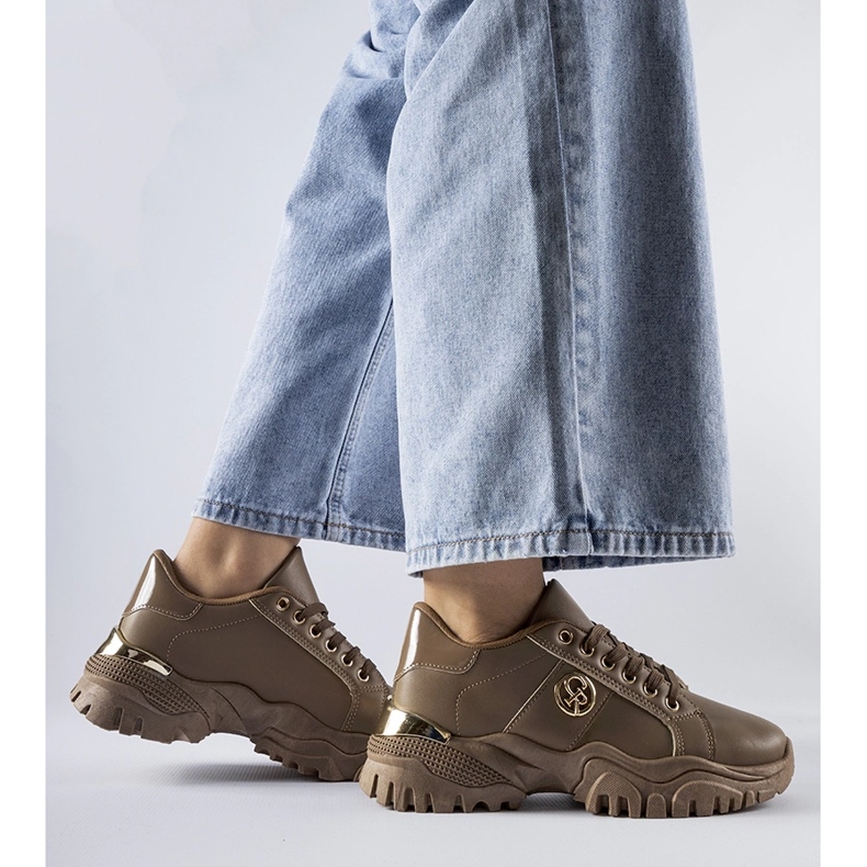 Hnědé tenisky s masivní podrážkou značky Arpaia hnědý 1