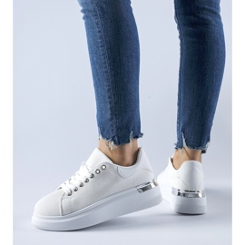 Bílé tenisky na platformě Scuderlando bílý 1