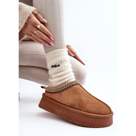 Pantofle se silnou podrážkou z eko-semišu Camel Sylva hnědý 2