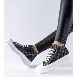 Černé tenisky zdobené monogramem Terenzio černý 1