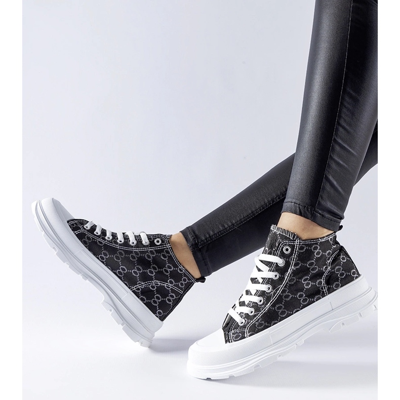 Černé tenisky zdobené monogramem Terenzio černá 1