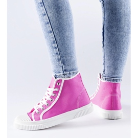 Tmavě růžové vysoké tenisky od Pozzuolo růžový 1 Tmavě růžové vysoké tenisky od Pozzuolo růžový 1