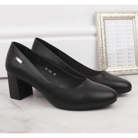 Černé lodičky na ozdobném sloupku od Sergio Leone černá 2