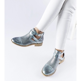 Zelené, prolamované, vysoké boty Kooter zelený 1