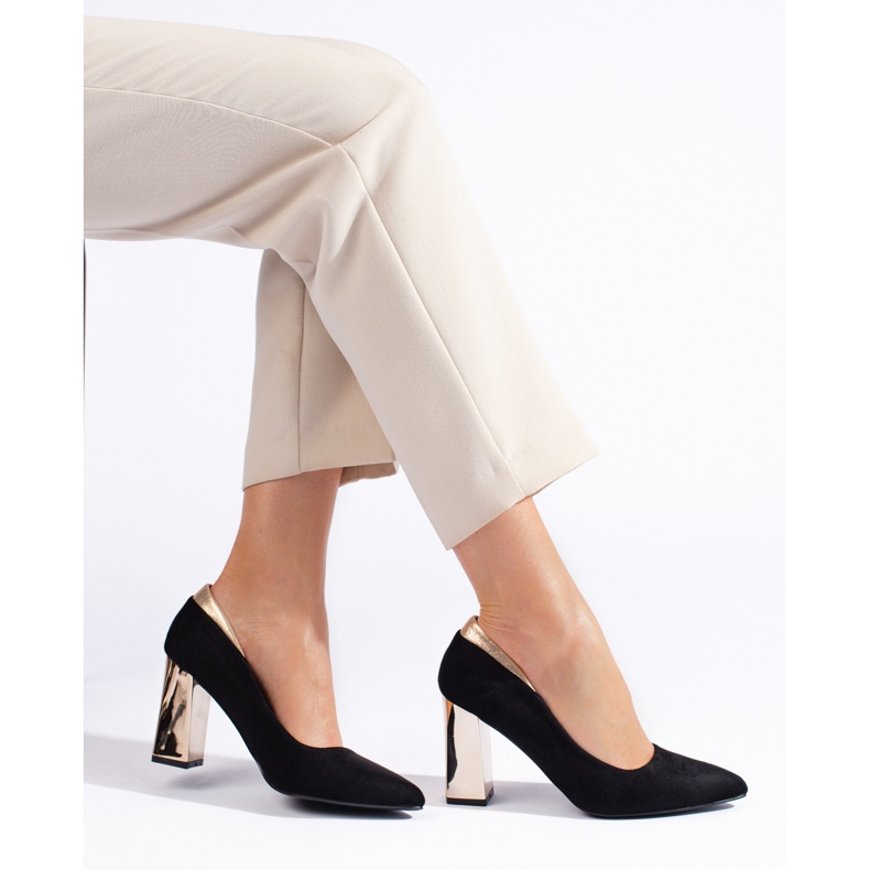 Černé semišové lodičky na sloupku černá 2