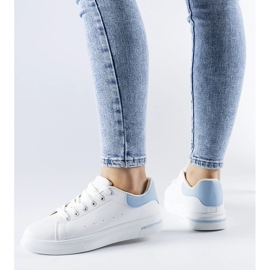 Bílé a modré tenisky Leland bílý 1 Bílé a modré tenisky Leland bílý 1