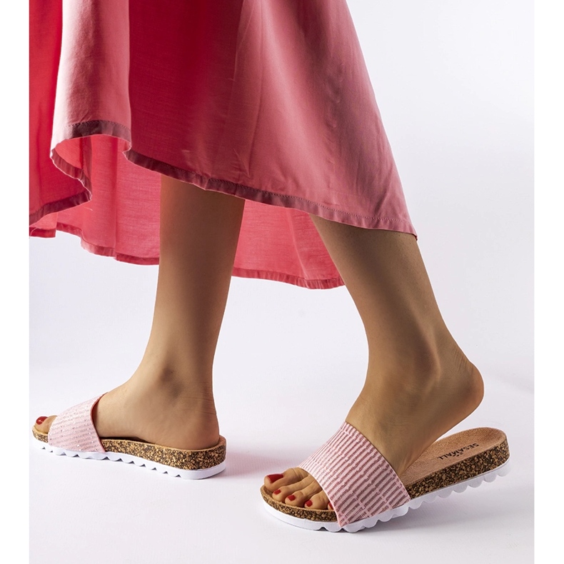 Růžové lesklé žabky Issiglio růžový 2