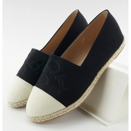 Esapdryle s reliéfními černými písmeny T267 černá hnědý 1