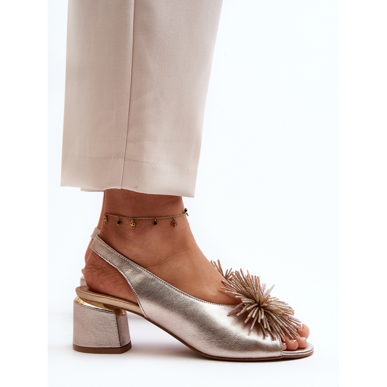 Kožené sandály s ozdobou Laura Messi 2719 Gold zlatý 1