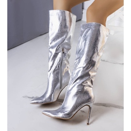 BM Stříbrné kozačky na podpatku Dinami stříbrný 2