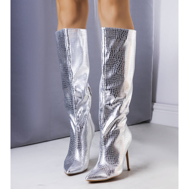 BM Stříbrné kozačky na podpatku Dinami stříbrný 1