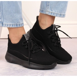 Prolamovaná sportovní obuv Big Star W INT1961B, černá 2