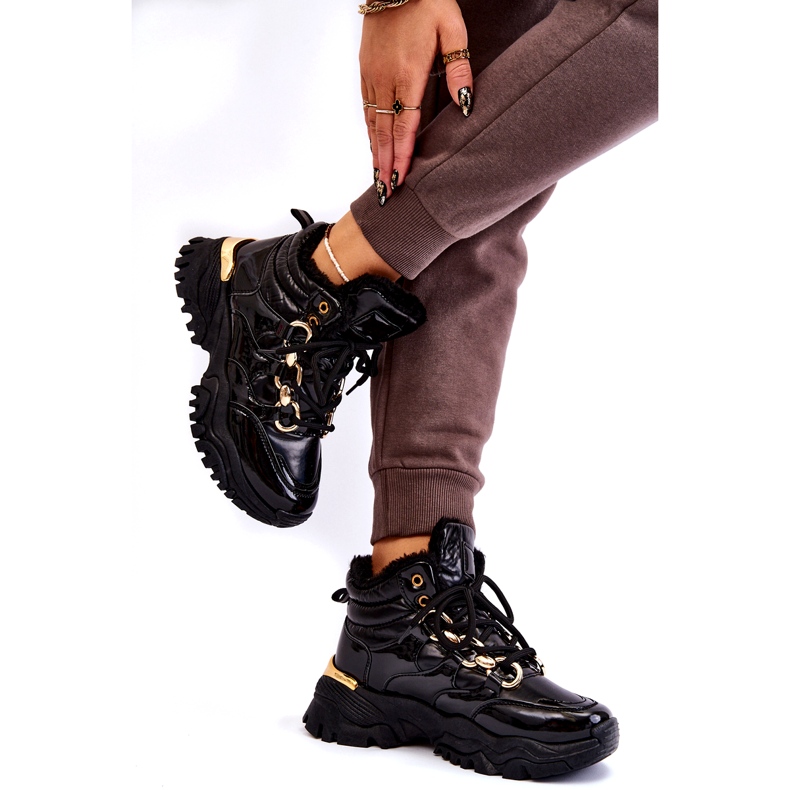 Dámské izolované sportovní boty turistické boty se zlatým řetězcem černou černá 3