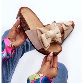 Dámské žabky na korkové platformě s mašličkou, béžová Tarena béžový 1 Dámské žabky na korkové platformě s mašličkou, béžová Tarena béžový 1