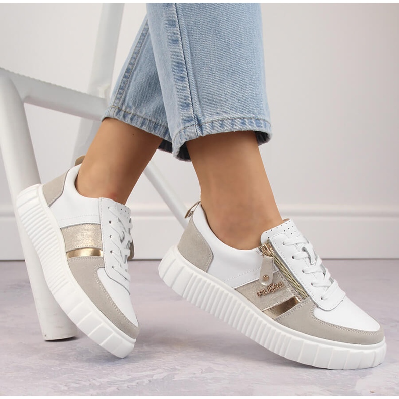 Dámská kožená sportovní obuv, bílá Filippo DP6121 bílý 1