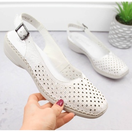 Kožené pohodlné dámské celoprolamované sandály, bílé Rieker 41350-80 bílý 5