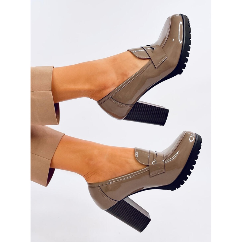 Jeffis Khaki patentované mokasíny na podpatku béžový 2