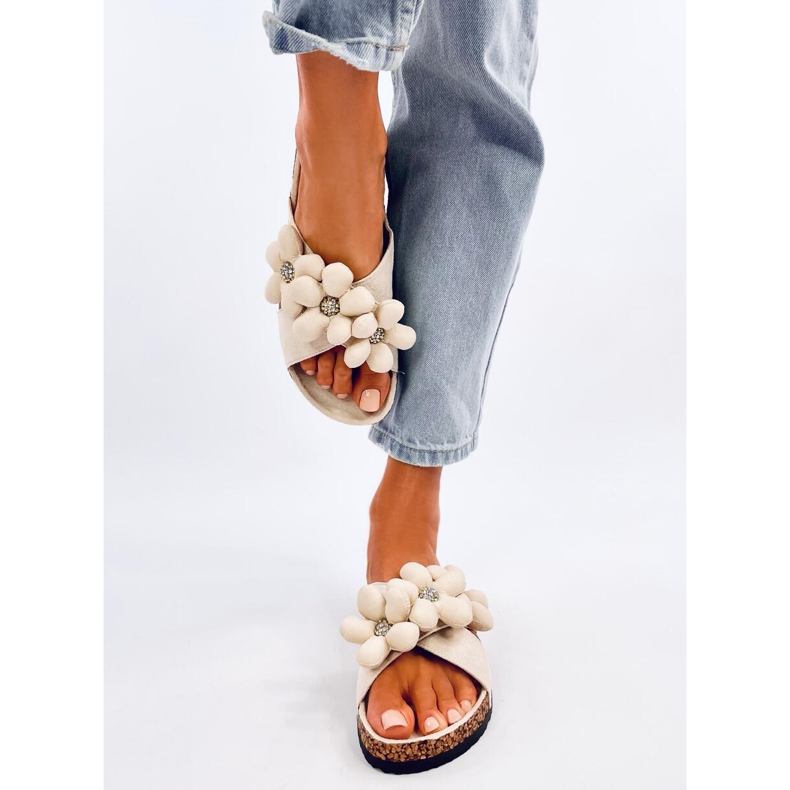 Korkové žabky Charss Beige s polštářkovými květy béžový 1