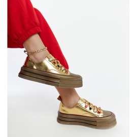 Zlaté tenisky na platformě GOE NN2N4055 zlatý 2