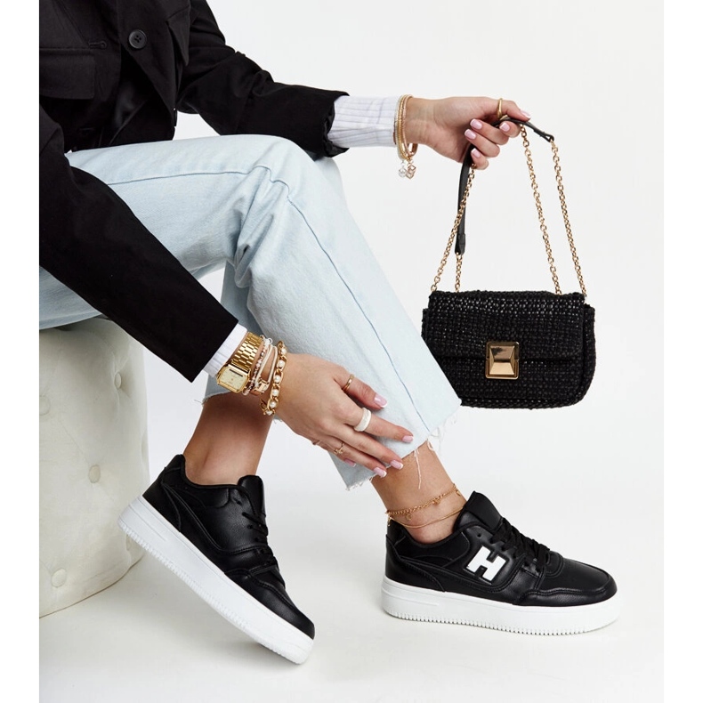 Černé tenisky na bílé platformě Mentha černá 1