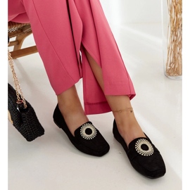 Černé mokasíny zdobené kamínky Celena černý 2