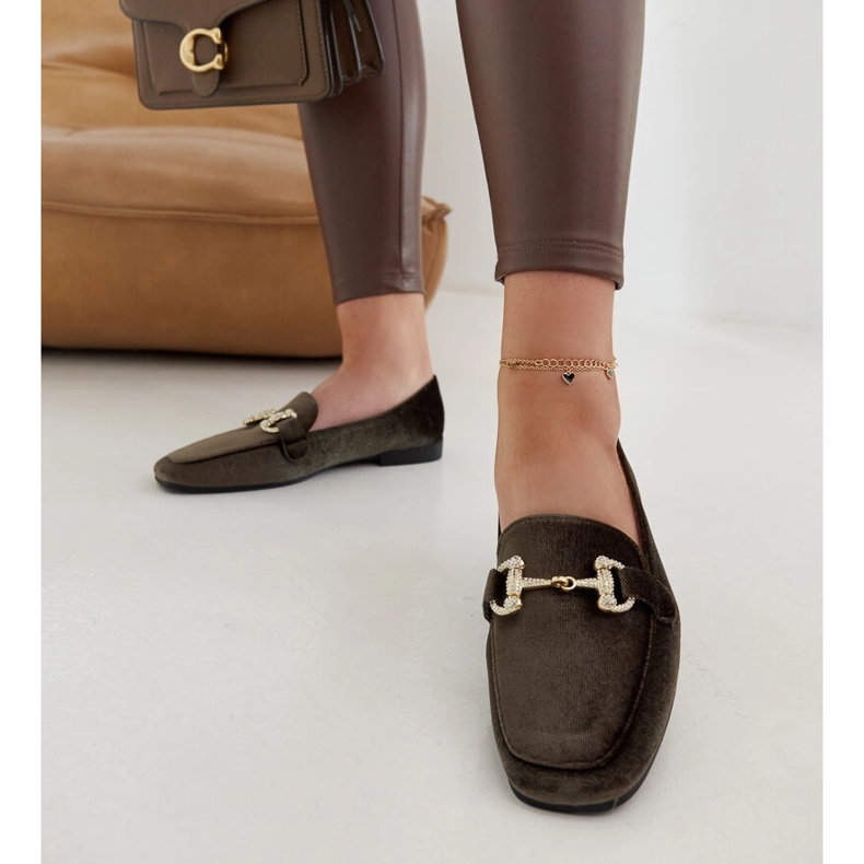 Zelené sametové mokasíny s kamínky od Fabrizia zelená 1 Zelené sametové mokasíny s kamínky od Fabrizia zelená 1