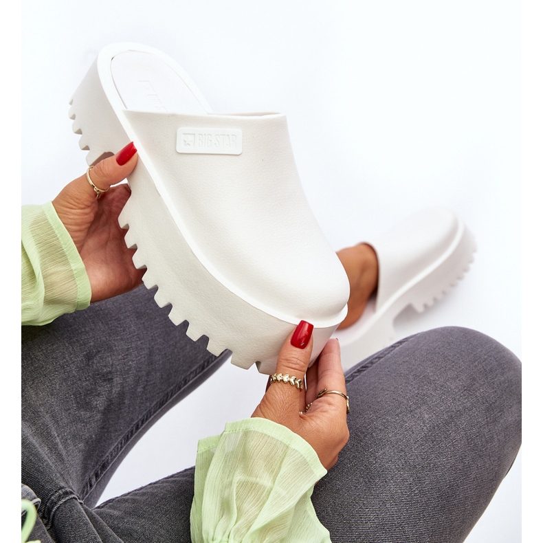 Dámské žabky s masivní podrážkou Big Star NN274015 Bílá bílý 2